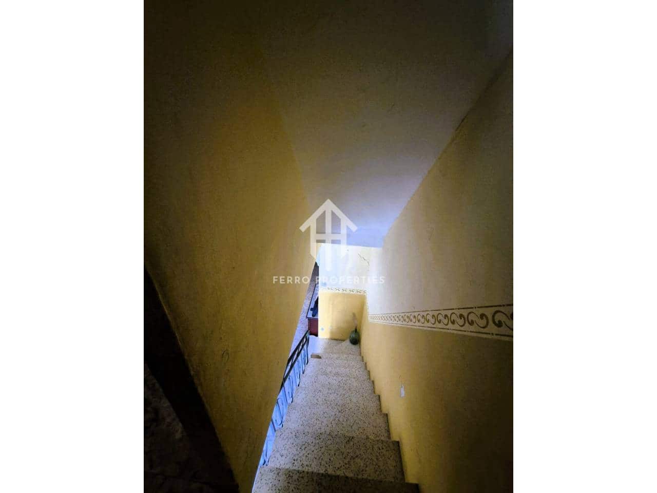 9 soverom Hus til salgs i Loja - € 149 900 (Ref: 9152660)