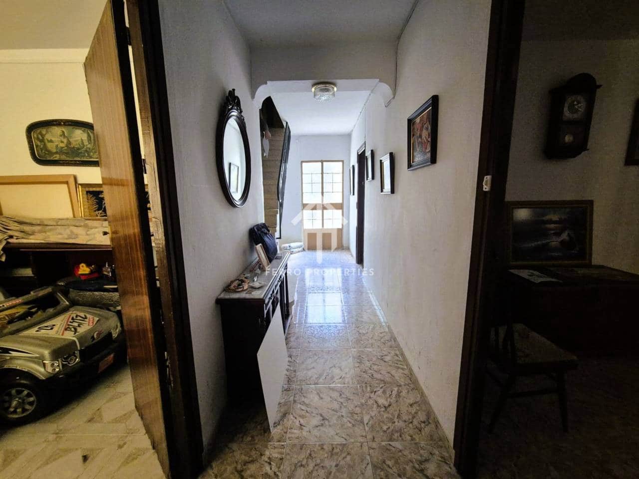 9 soverom Hus til salgs i Loja - € 149 900 (Ref: 9152660)