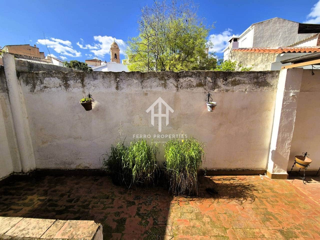 9 soverom Hus til salgs i Loja - € 149 900 (Ref: 9152660)