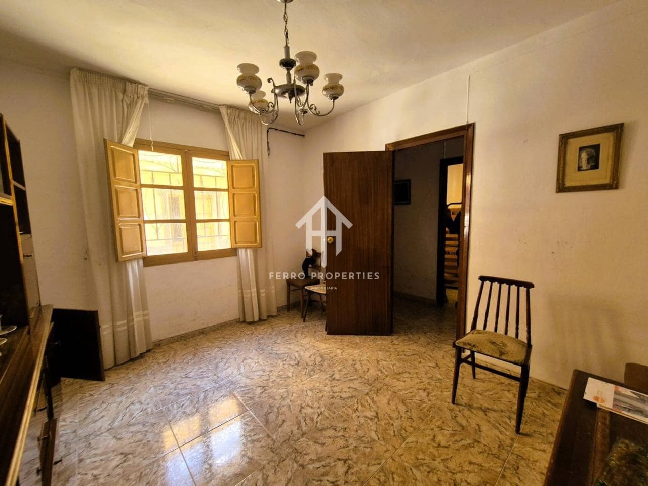 9 soverom Hus til salgs i Loja - € 149 900 (Ref: 9152660)