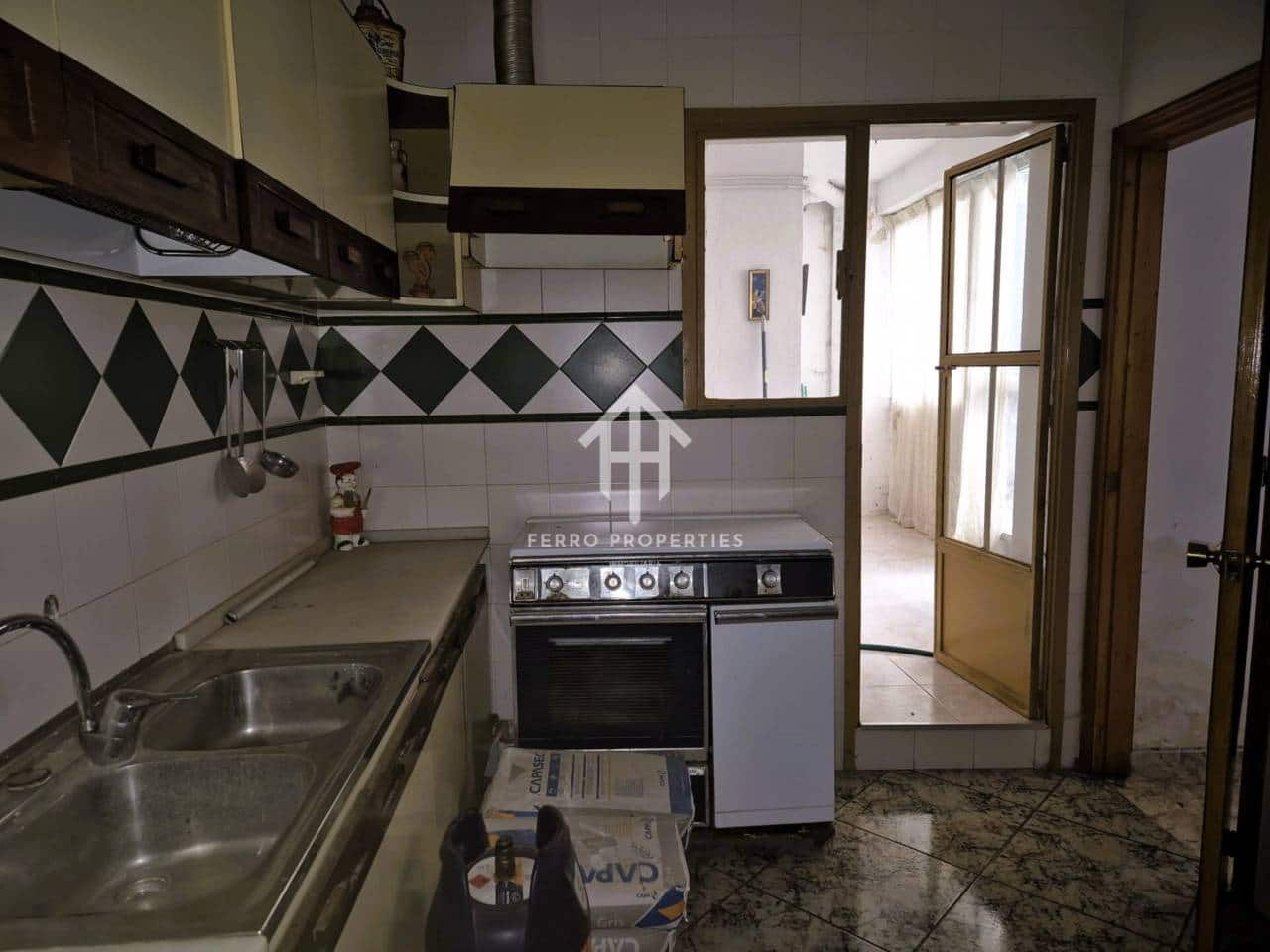 9 soverom Hus til salgs i Loja - € 149 900 (Ref: 9152660)