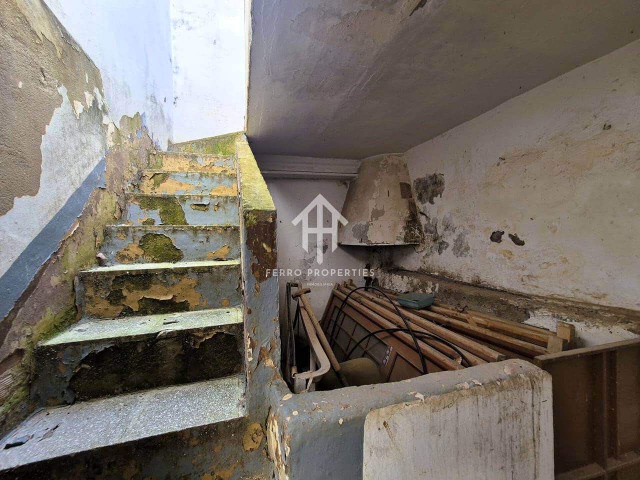 9 soverom Hus til salgs i Loja - € 149 900 (Ref: 9152660)