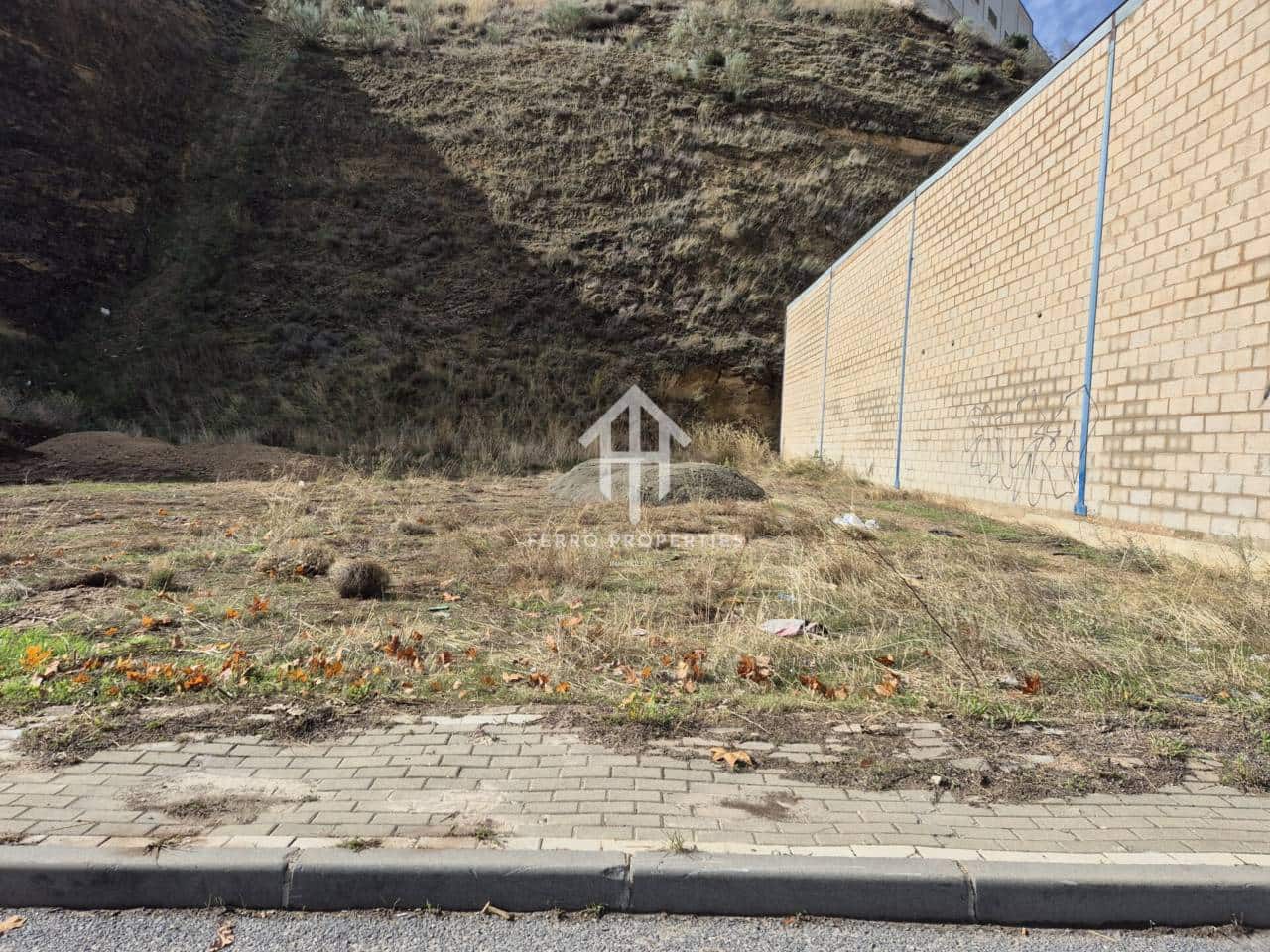 Bauplatz zu verkaufen in Loja - 45.000 € (Ref: 9152662)