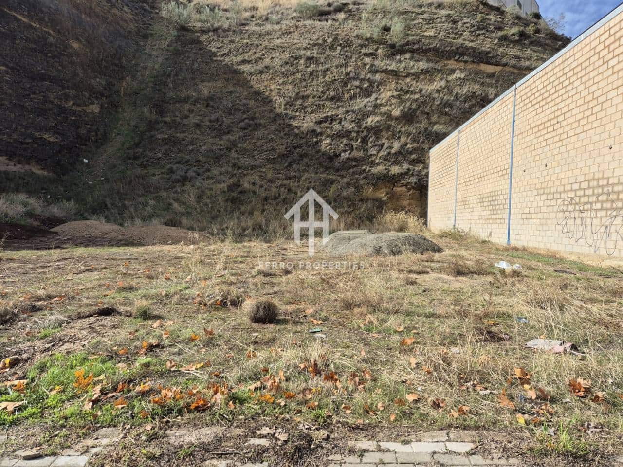 Bauplatz zu verkaufen in Loja - 45.000 € (Ref: 9152662)