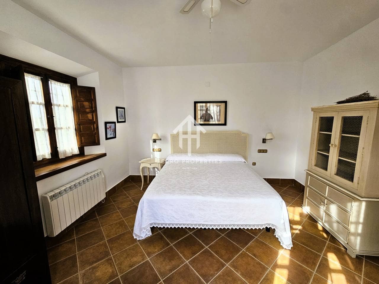 7 soveværelse Finca/Landehus til salg i Salinas med swimmingpool garage - € 895.000 (Ref: 9152674)