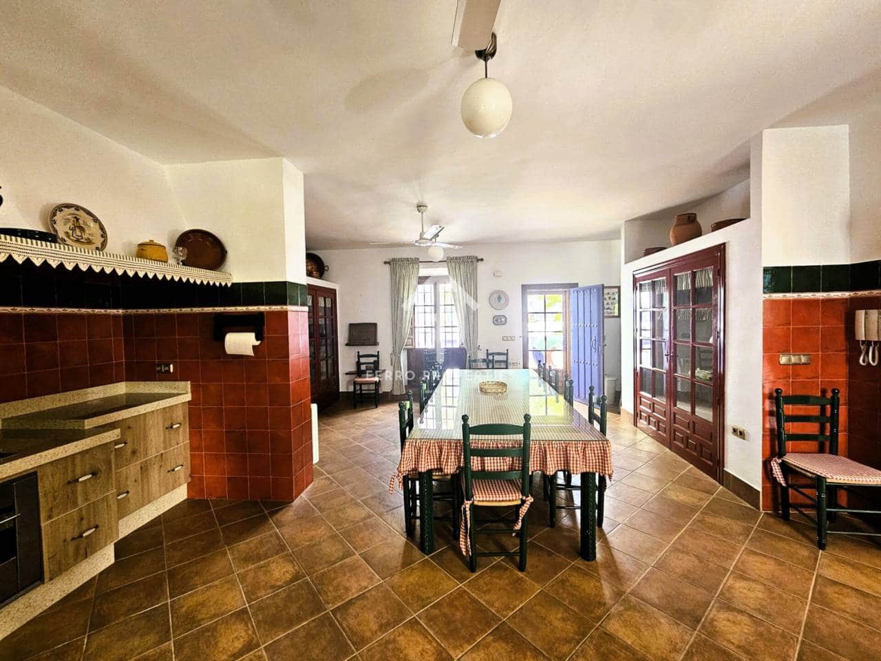 7 soveværelse Finca/Landehus til salg i Salinas med swimmingpool garage - € 895.000 (Ref: 9152674)