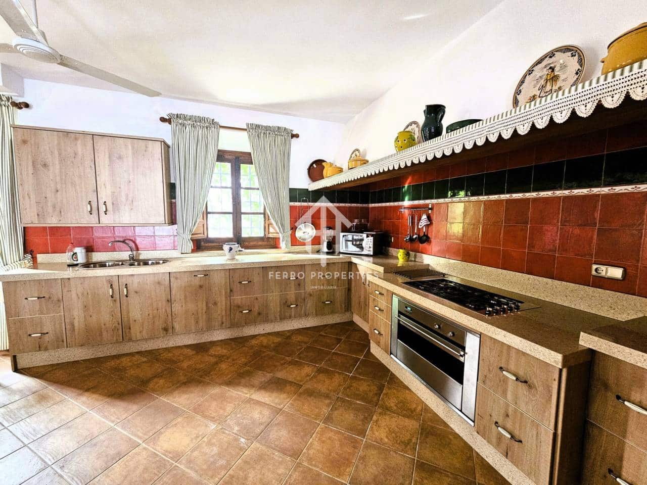 7 soveværelse Finca/Landehus til salg i Salinas med swimmingpool garage - € 895.000 (Ref: 9152674)