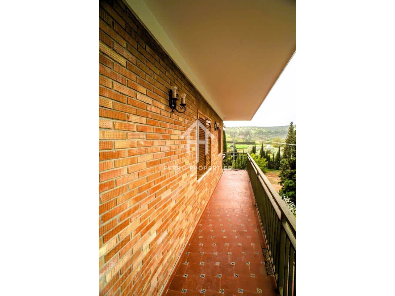 5 sypialnia Finka/Dom wiejski na sprzedaż w Loja z basenem garażem - 1 300 000 € (Ref: 9152675)