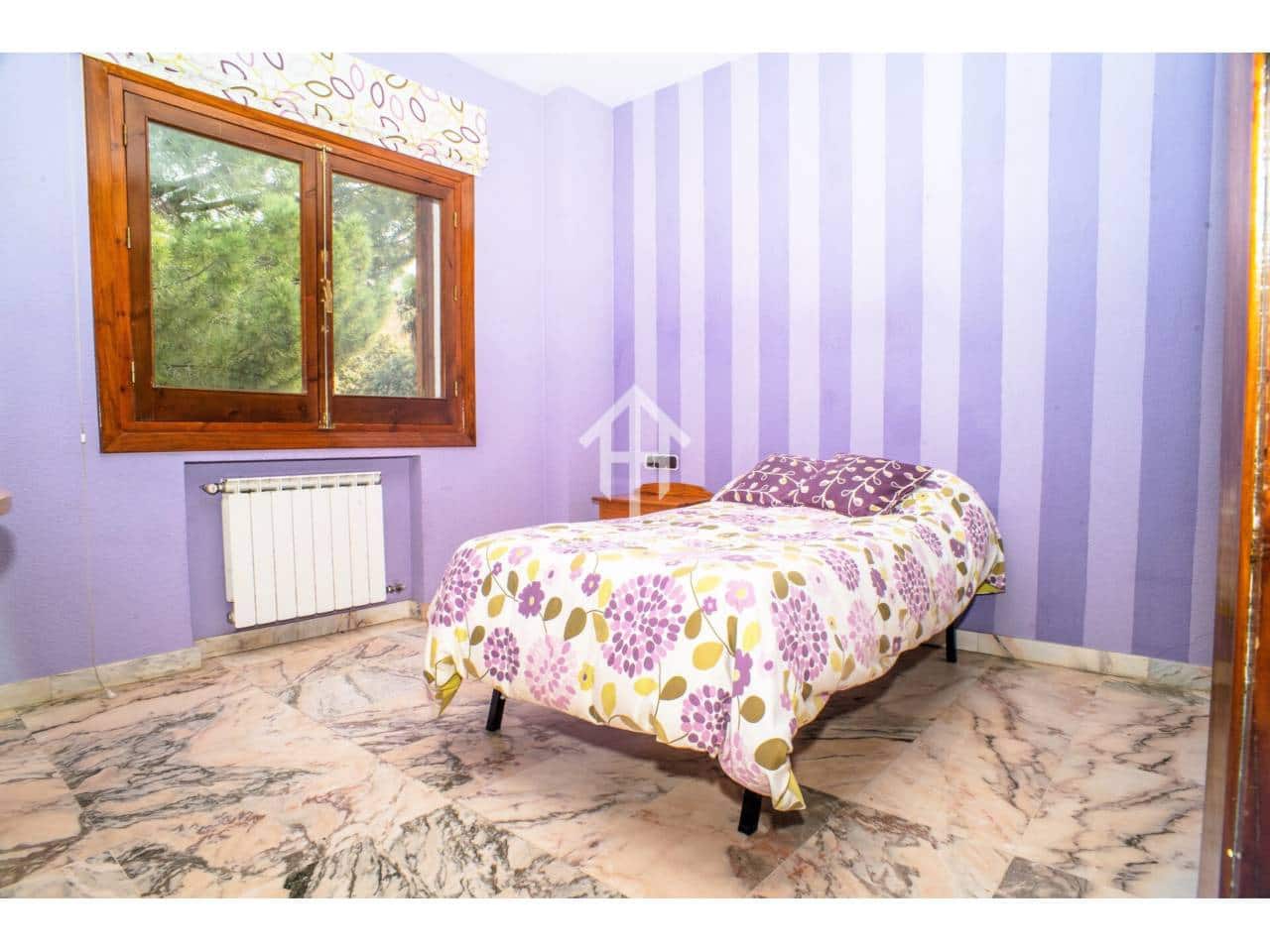 5 sypialnia Finka/Dom wiejski na sprzedaż w Loja z basenem garażem - 1 300 000 € (Ref: 9152675)