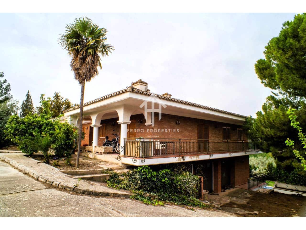 5 sypialnia Finka/Dom wiejski na sprzedaż w Loja z basenem garażem - 1 300 000 € (Ref: 9152675)