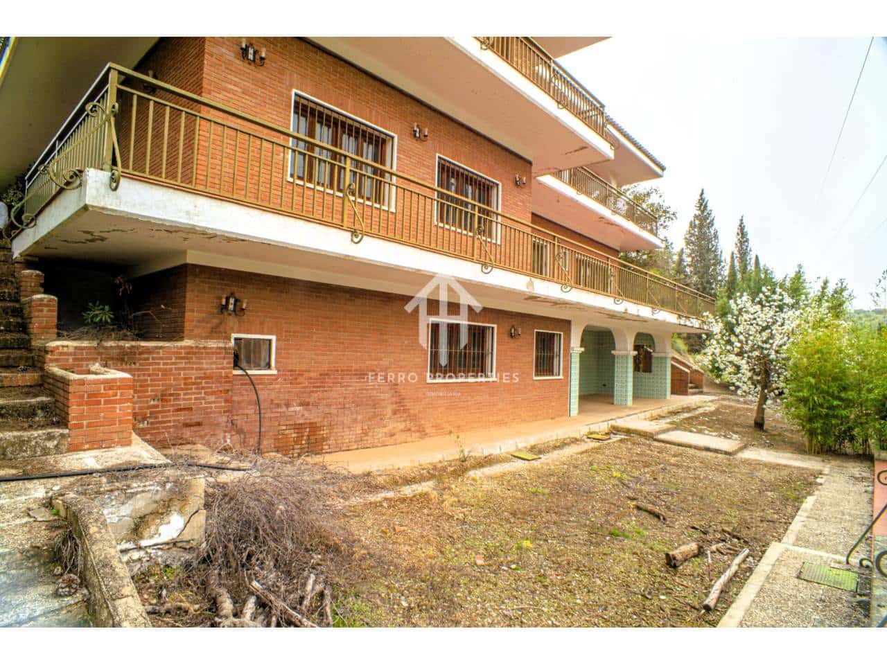 5 sypialnia Finka/Dom wiejski na sprzedaż w Loja z basenem garażem - 1 300 000 € (Ref: 9152675)