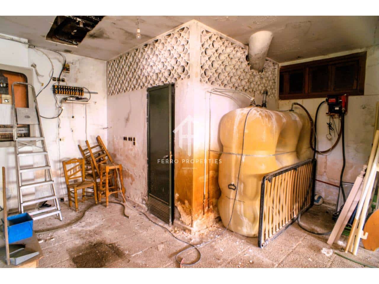 5 sypialnia Finka/Dom wiejski na sprzedaż w Loja z basenem garażem - 1 300 000 € (Ref: 9152675)