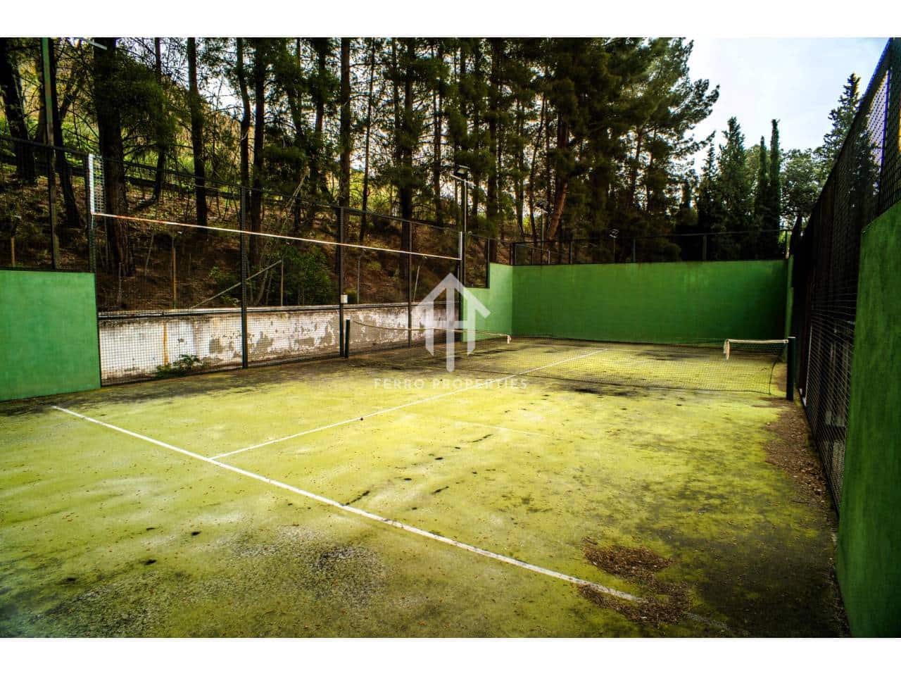 5 sypialnia Finka/Dom wiejski na sprzedaż w Loja z basenem garażem - 1 300 000 € (Ref: 9152675)