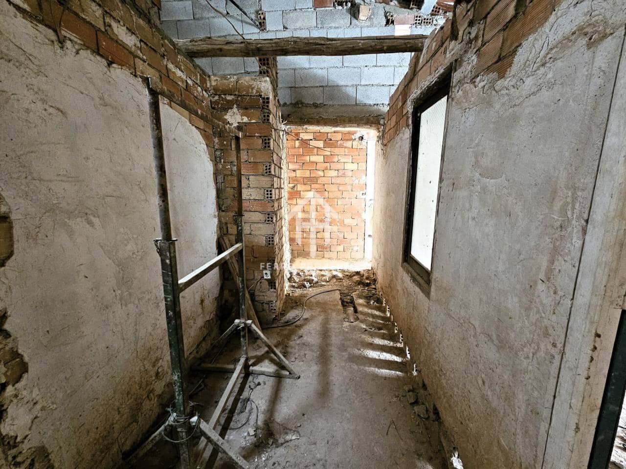 5 soveværelse Lejlighed til salg i Salar med garage - € 33.000 (Ref: 9152677)