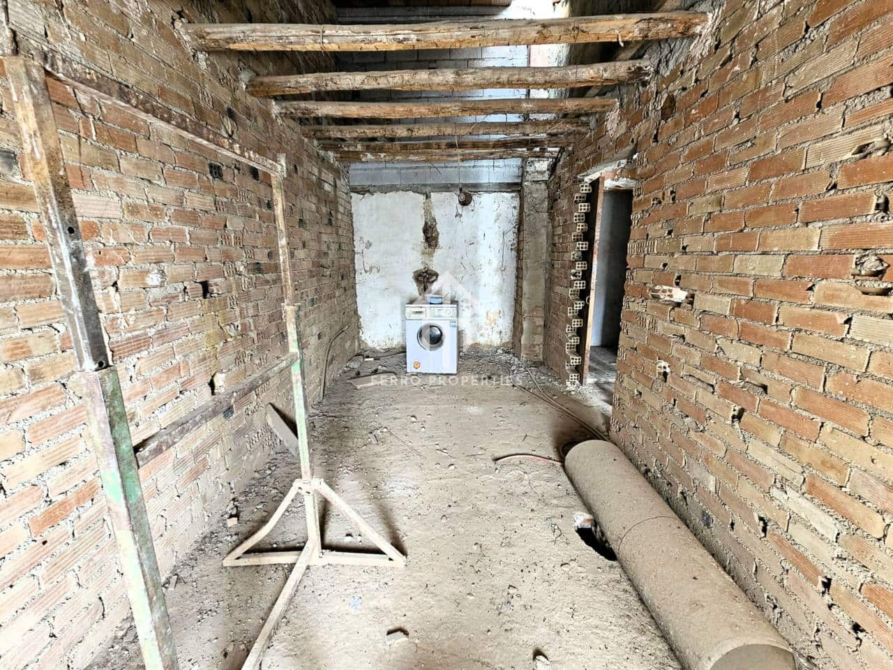 5 soveværelse Lejlighed til salg i Salar med garage - € 33.000 (Ref: 9152677)