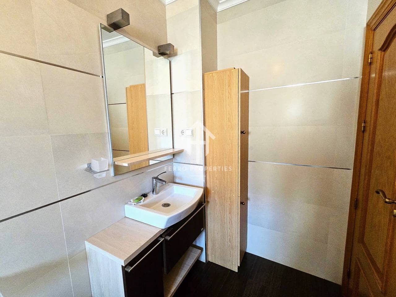 Casa de 5 habitaciones en Salar en venta con garaje - 165.000 € (Ref: 9190728)