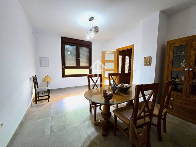 Casa de 5 habitaciones en Salar en venta con garaje - 165.000 € (Ref: 9190728)