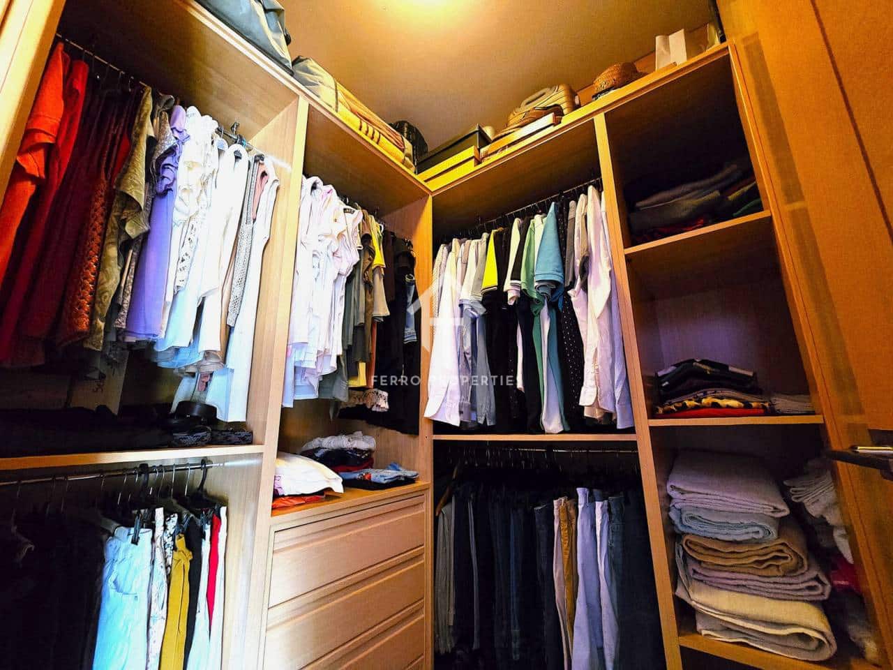 7 chambre Maison de Ville à vendre à Loja avec garage - 224 900 € (Ref: 9200197)