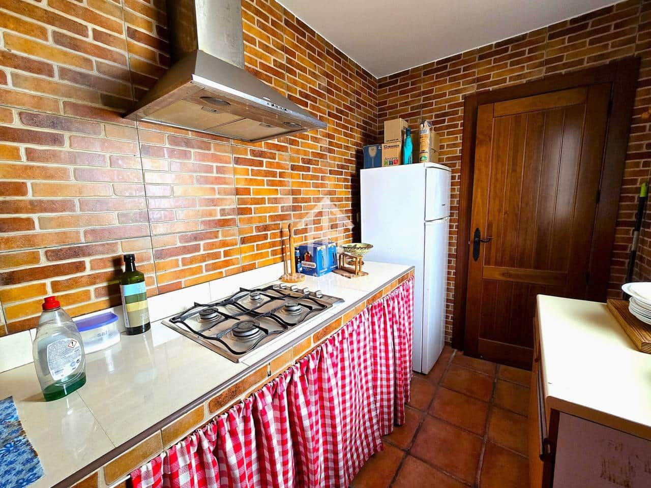 7 chambre Maison de Ville à vendre à Loja avec garage - 224 900 € (Ref: 9200197)