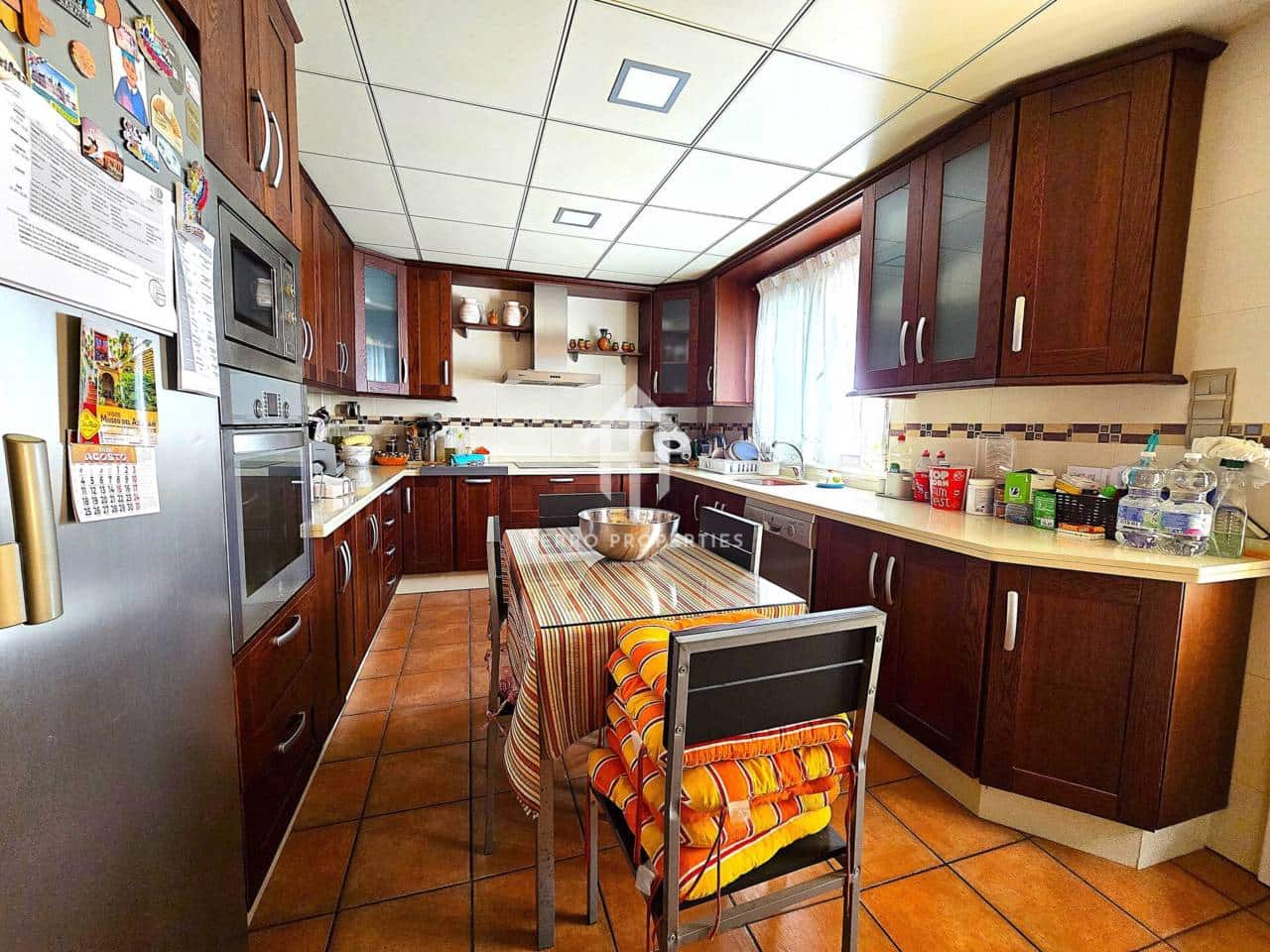 7 chambre Maison de Ville à vendre à Loja avec garage - 224 900 € (Ref: 9200197)