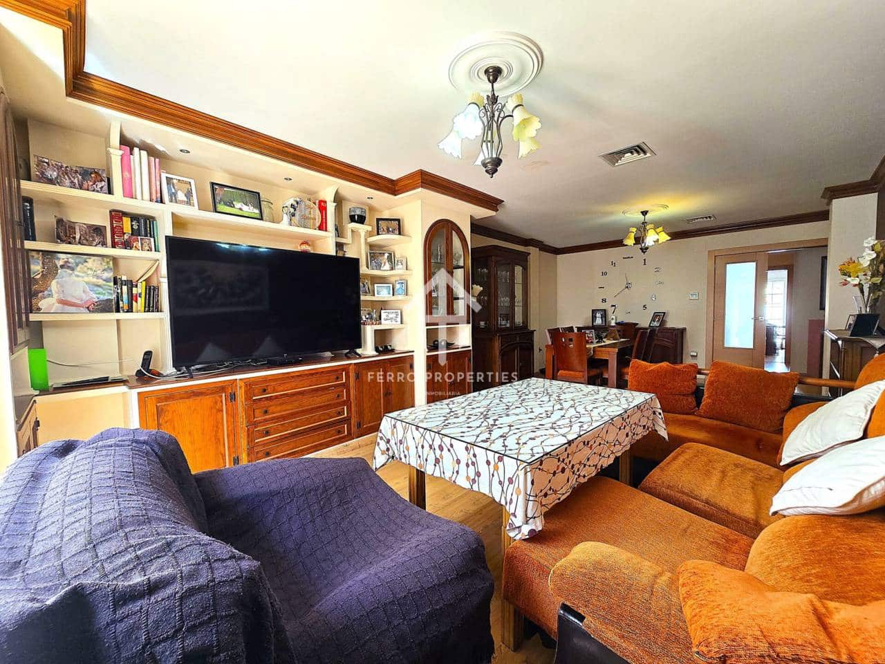 7 chambre Maison de Ville à vendre à Loja avec garage - 224 900 € (Ref: 9200197)