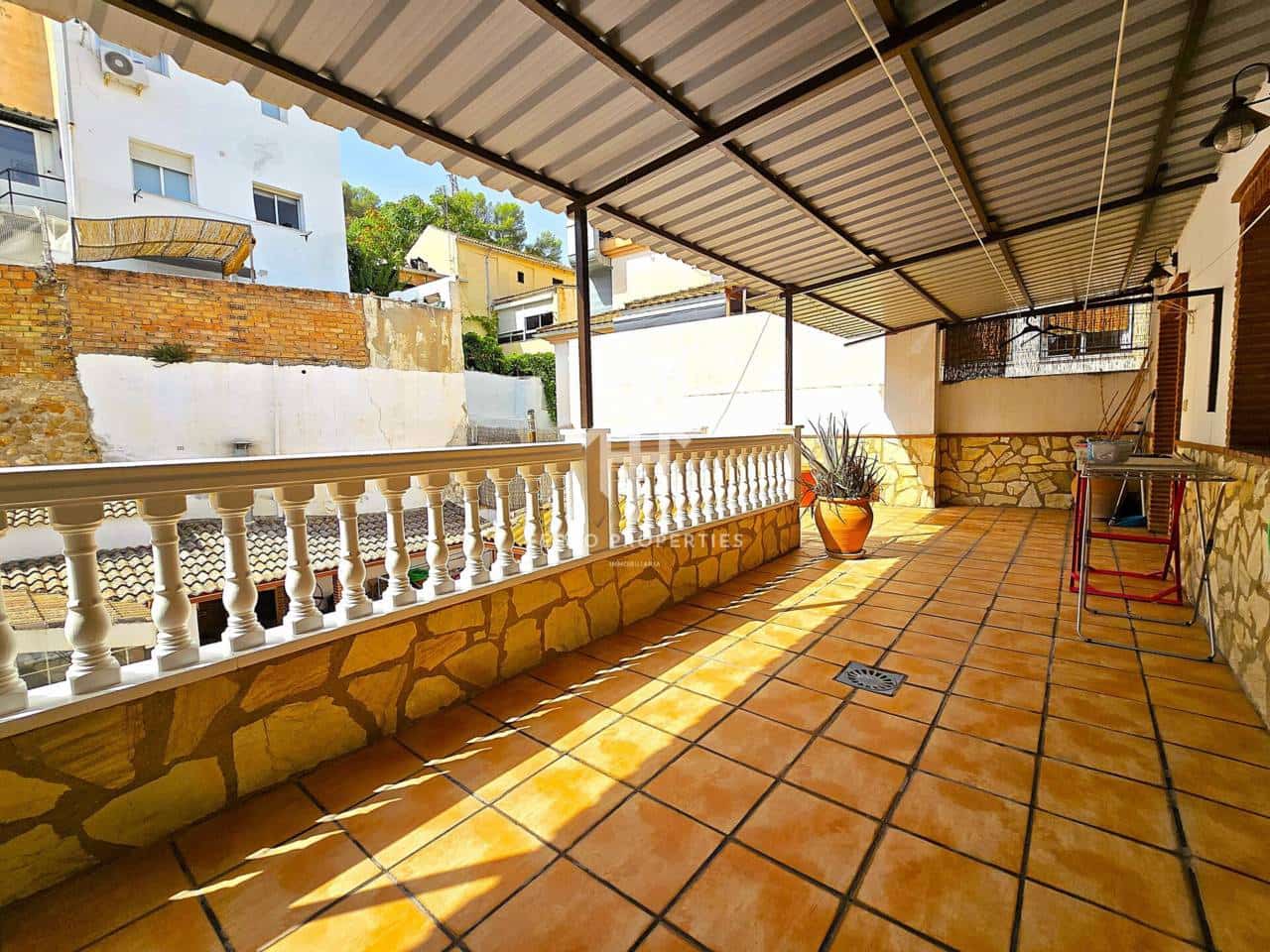 7 chambre Maison de Ville à vendre à Loja avec garage - 224 900 € (Ref: 9200197)