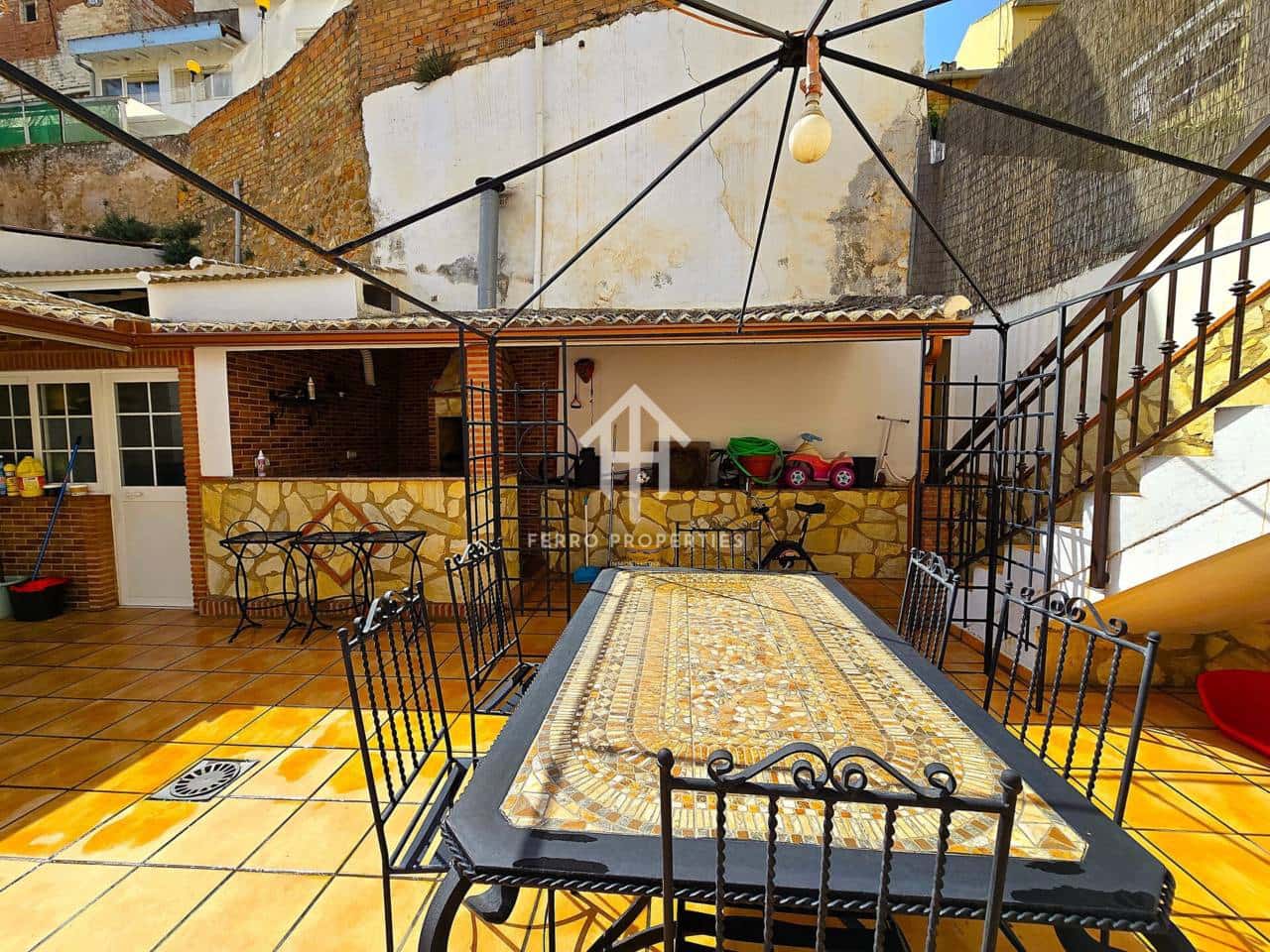 7 chambre Maison de Ville à vendre à Loja avec garage - 224 900 € (Ref: 9200197)