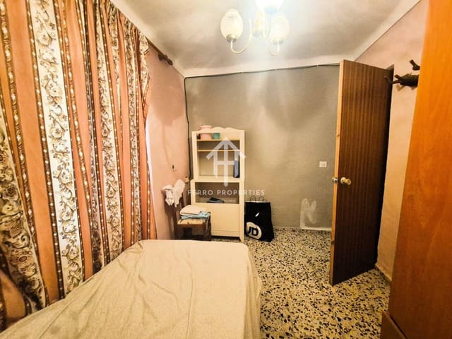 4 soveværelse Byhus til salg i Ventorros de la Laguna, Loja - € 64.900 (Ref: 9235911)