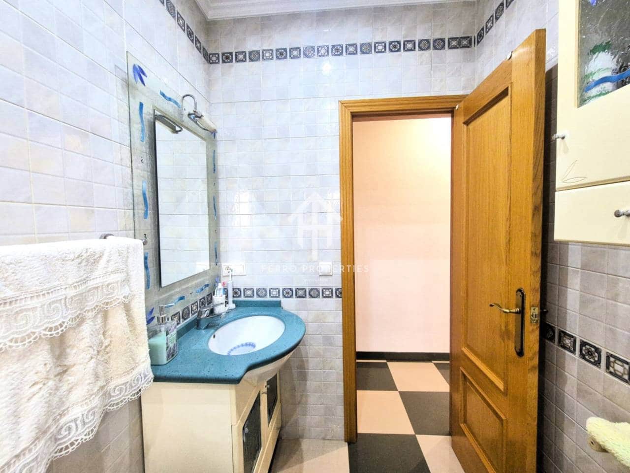 2 bedroom Townhouse for sale in Priego de Cordoba with garage - € 162,900 (Ref: 9242514)