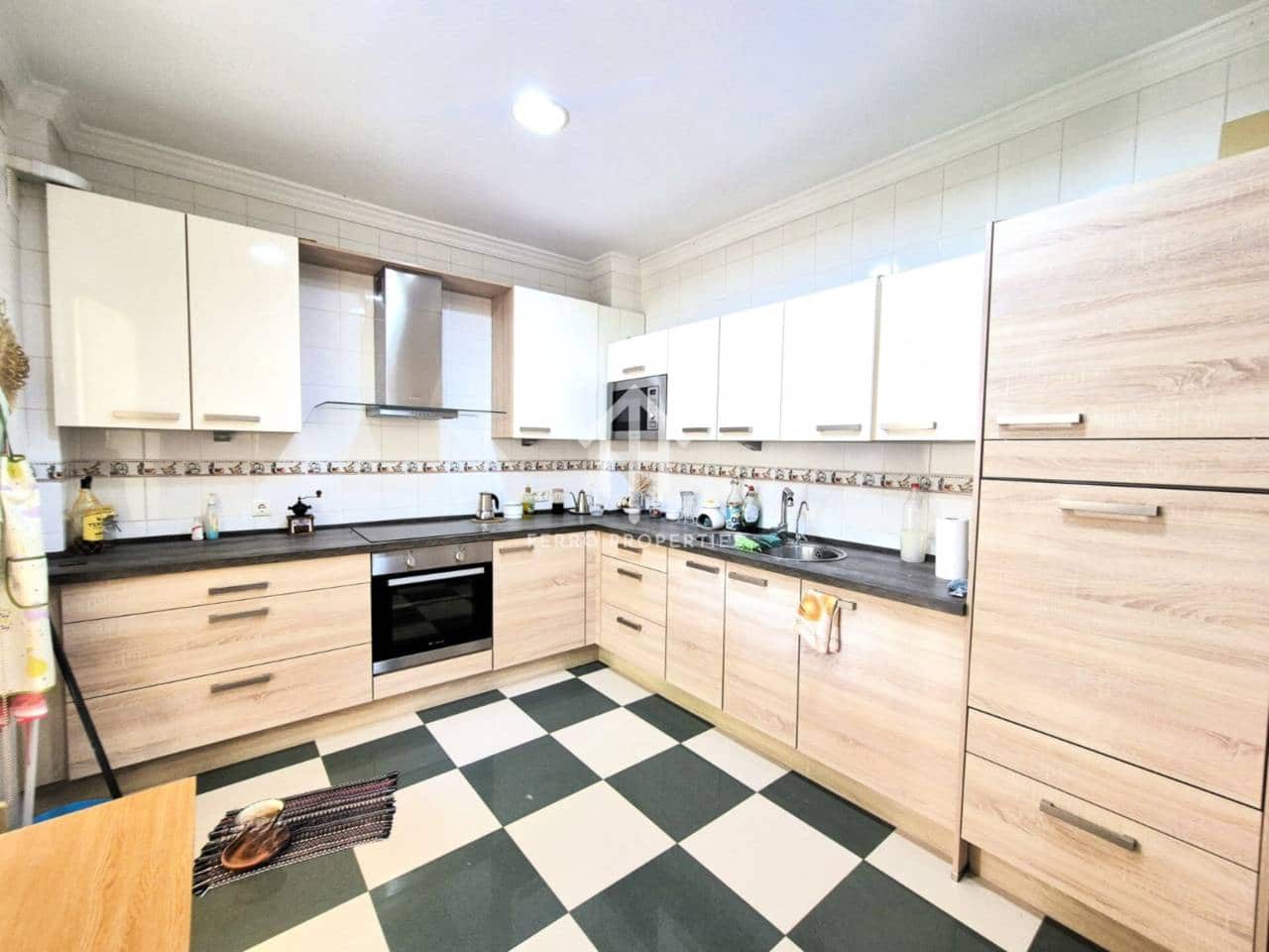 2 bedroom Townhouse for sale in Priego de Cordoba with garage - € 162,900 (Ref: 9242514)