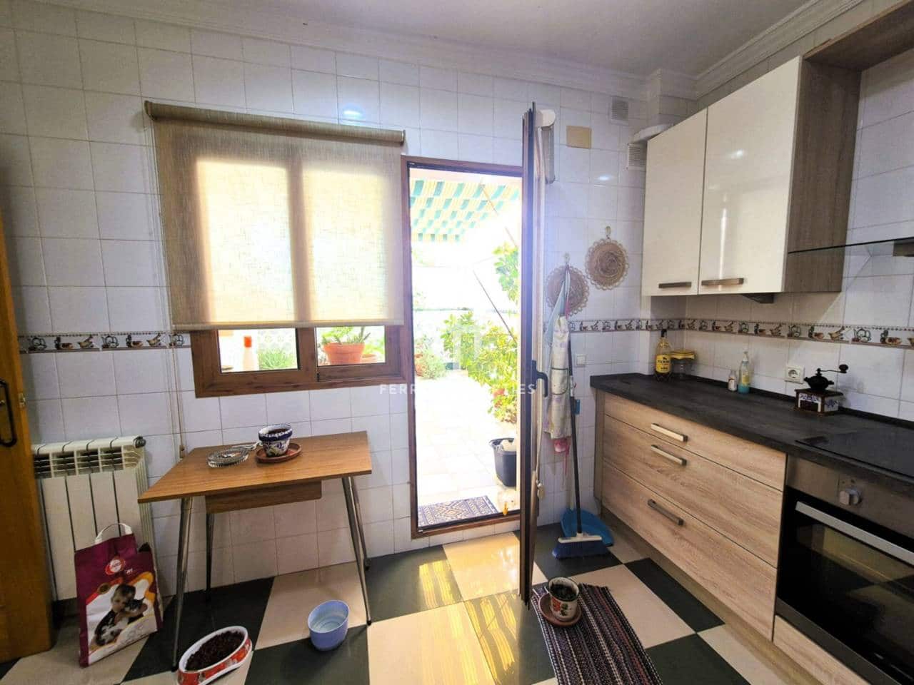 2 bedroom Townhouse for sale in Priego de Cordoba with garage - € 162,900 (Ref: 9242514)