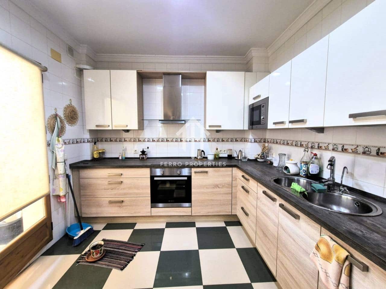 2 bedroom Townhouse for sale in Priego de Cordoba with garage - € 162,900 (Ref: 9242514)