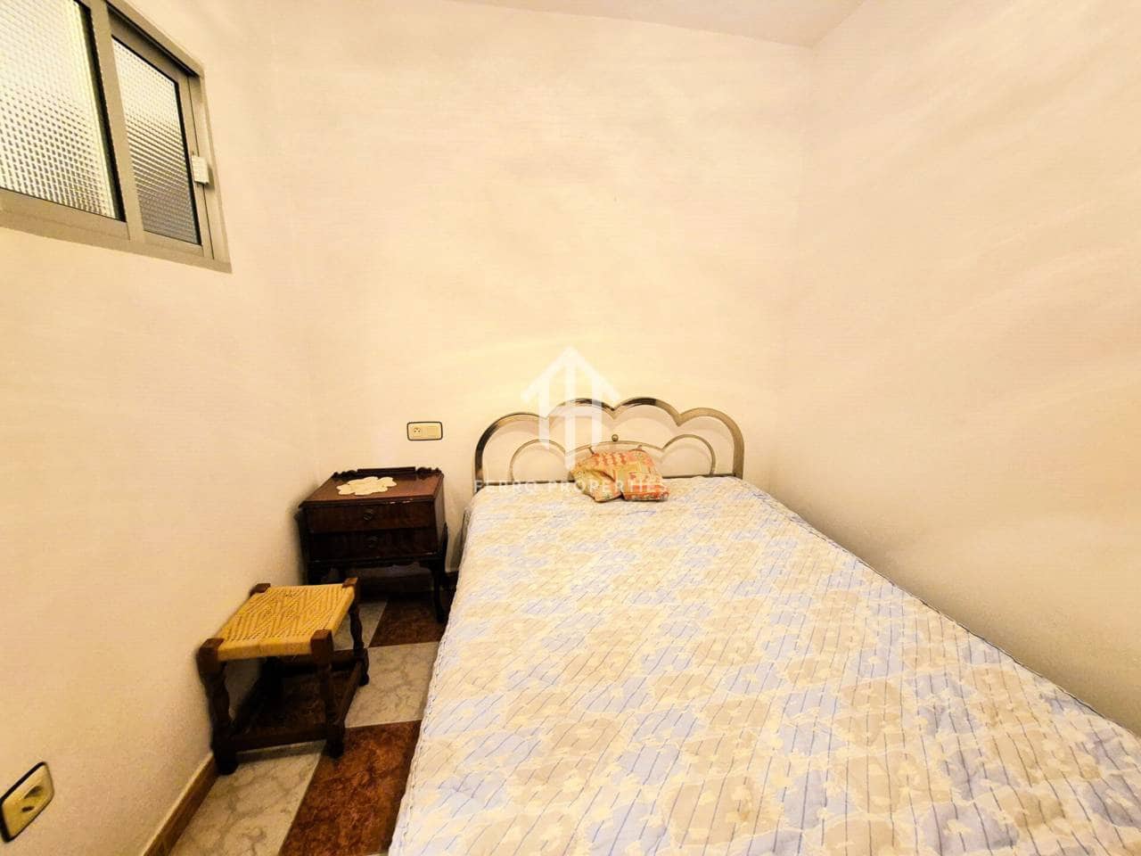 4 bedroom Townhouse for sale in Algarinejo - € 49,900 (Ref: 9242515)