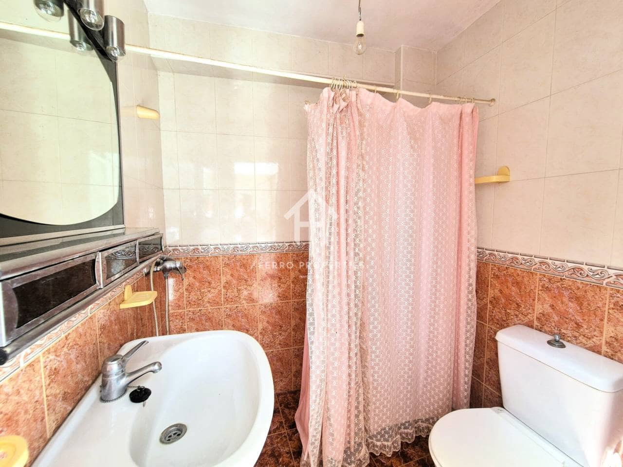 4 bedroom Townhouse for sale in Algarinejo - € 49,900 (Ref: 9242515)