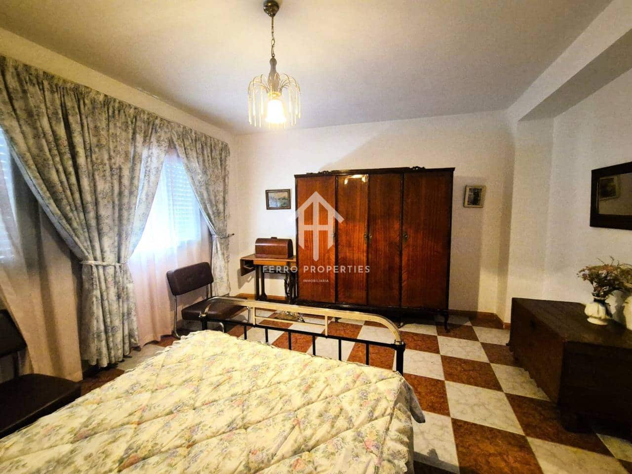 4 bedroom Townhouse for sale in Algarinejo - € 49,900 (Ref: 9242515)