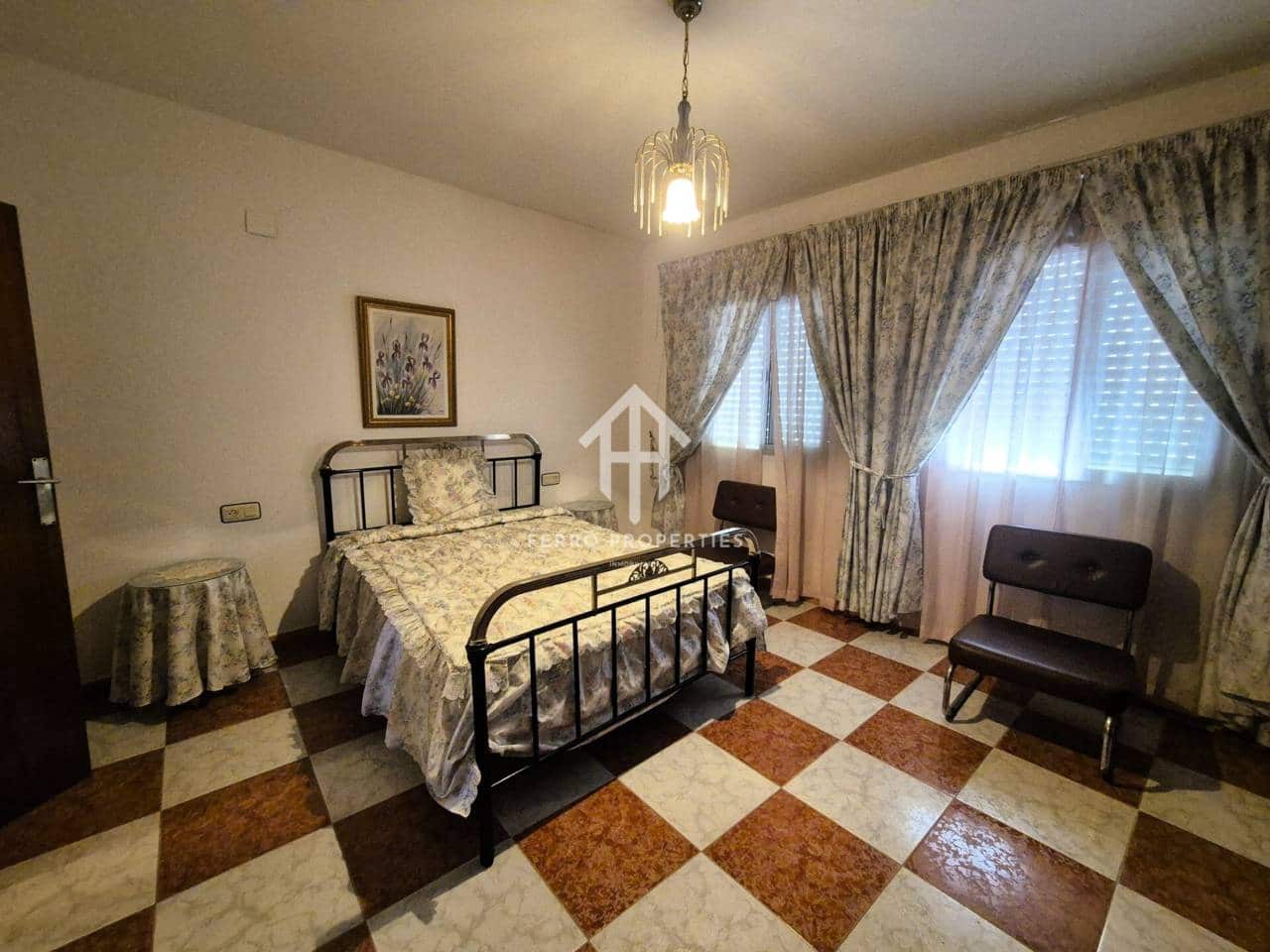 4 bedroom Townhouse for sale in Algarinejo - € 49,900 (Ref: 9242515)