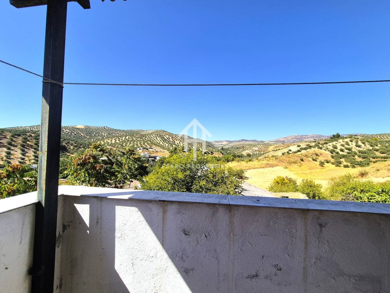 4 bedroom Townhouse for sale in Algarinejo - € 49,900 (Ref: 9242515)