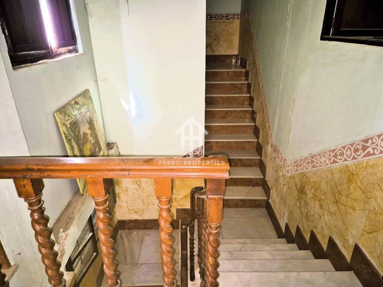 9 bedroom Townhouse for sale in Loja - € 90,000 (Ref: 9242516)