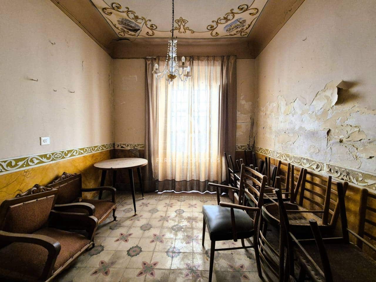 9 bedroom Townhouse for sale in Loja - € 90,000 (Ref: 9242516)