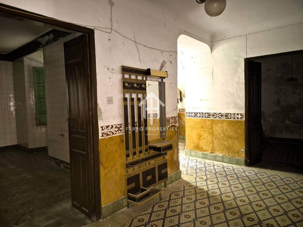 9 bedroom Townhouse for sale in Loja - € 90,000 (Ref: 9242516)