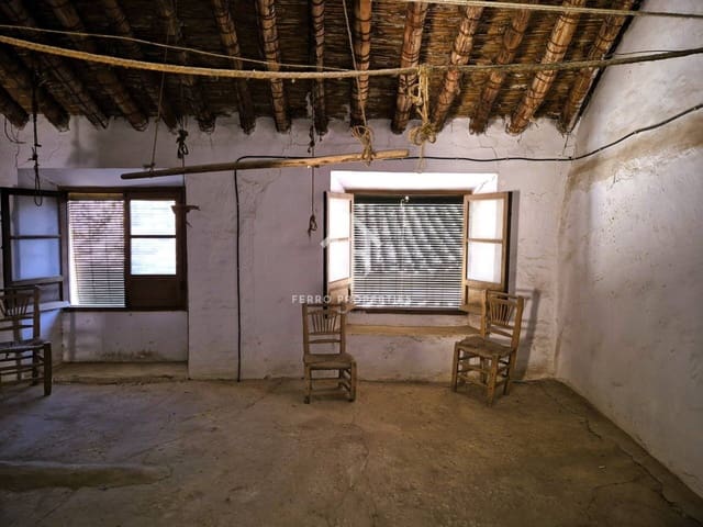 9 soveværelse Byhus til salg i Loja - € 90.000 (Ref: 9242516)