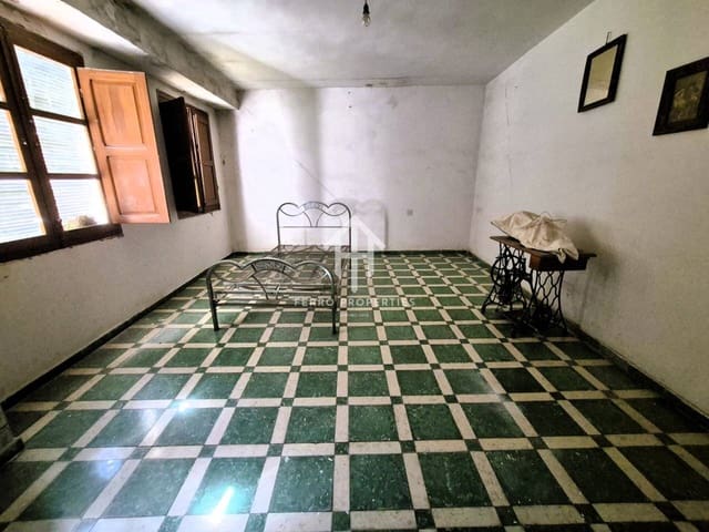 9 soveværelse Byhus til salg i Loja - € 90.000 (Ref: 9242516)