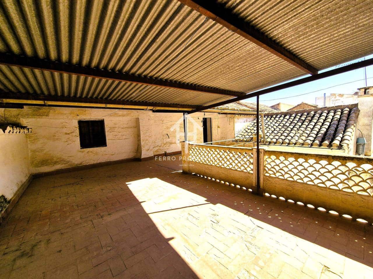 9 bedroom Townhouse for sale in Loja - € 90,000 (Ref: 9242516)