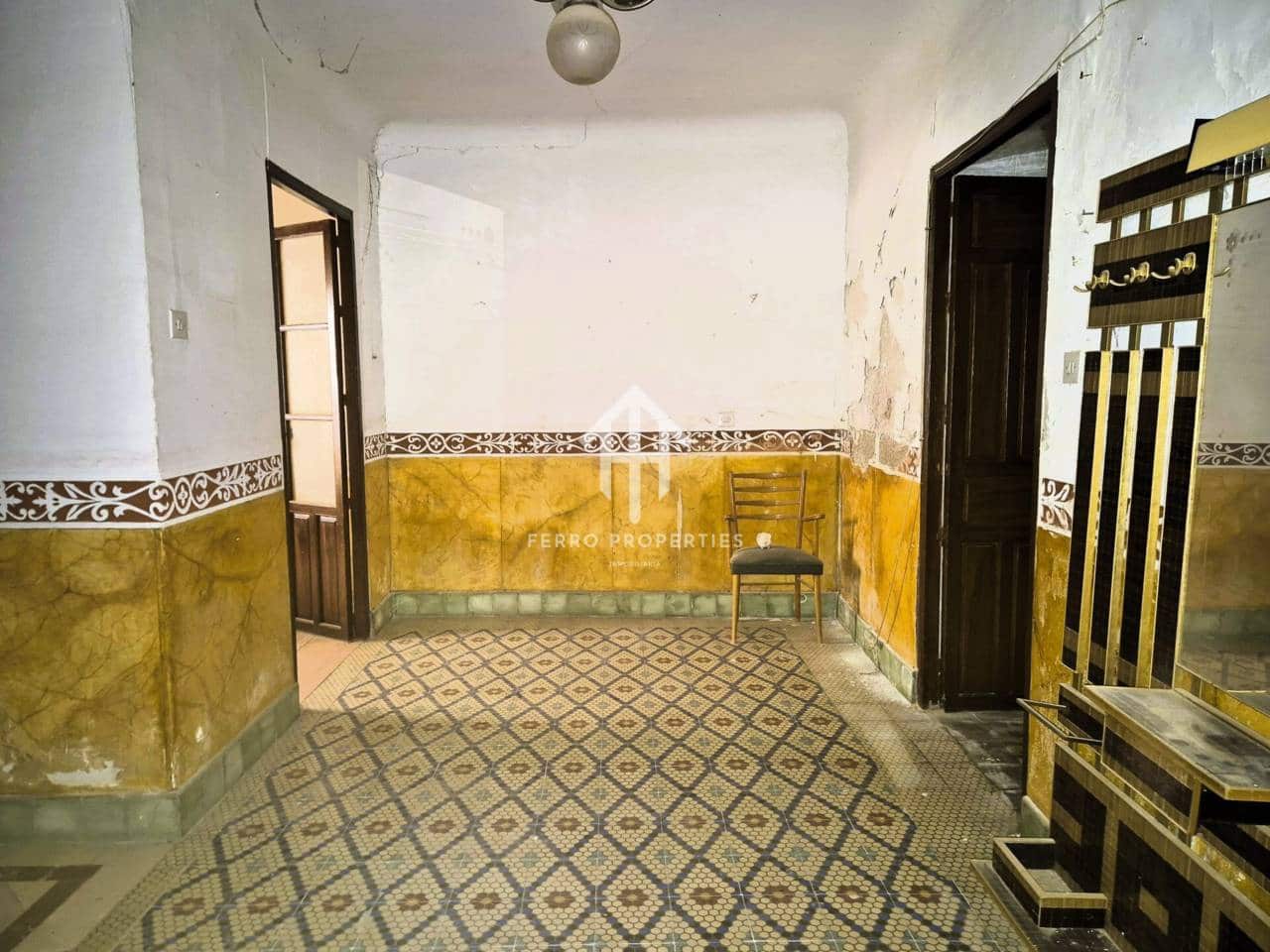 9 bedroom Townhouse for sale in Loja - € 90,000 (Ref: 9242516)