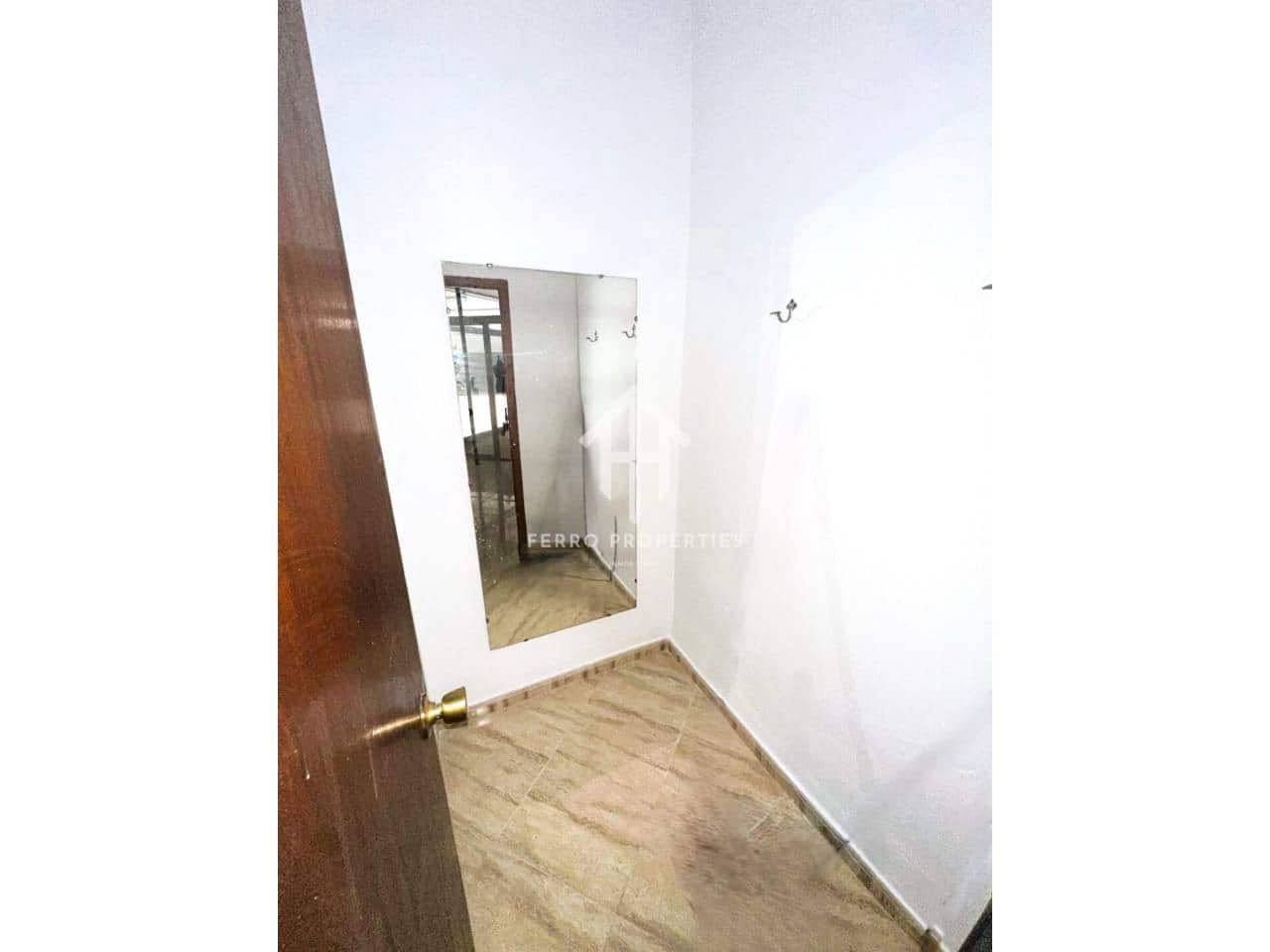 2 soverom Kommersiell til salgs i Loja - € 49 900 (Ref: 9246210)