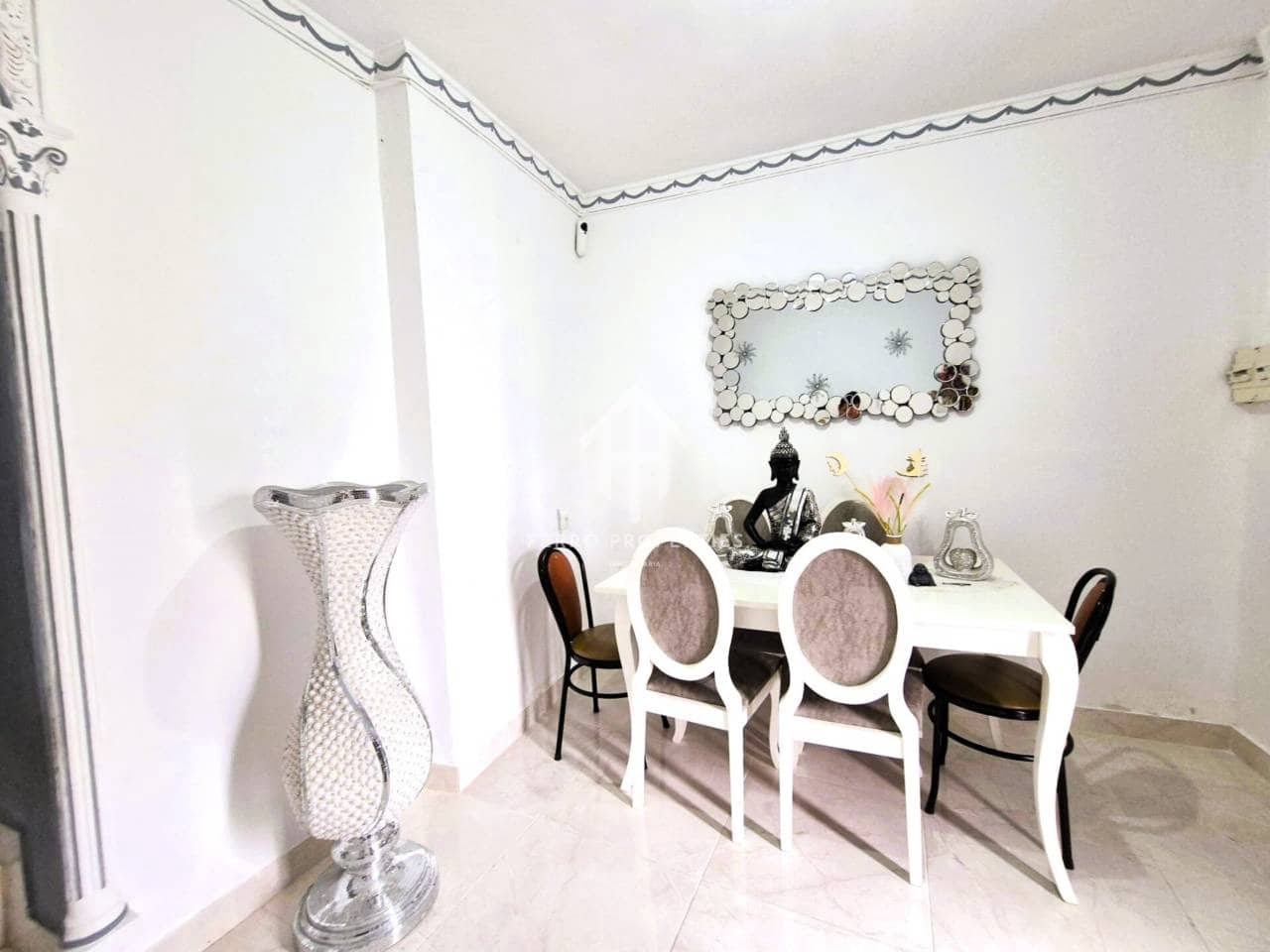 4 bedroom Townhouse for sale in Loja - € 90,000 (Ref: 9251663)