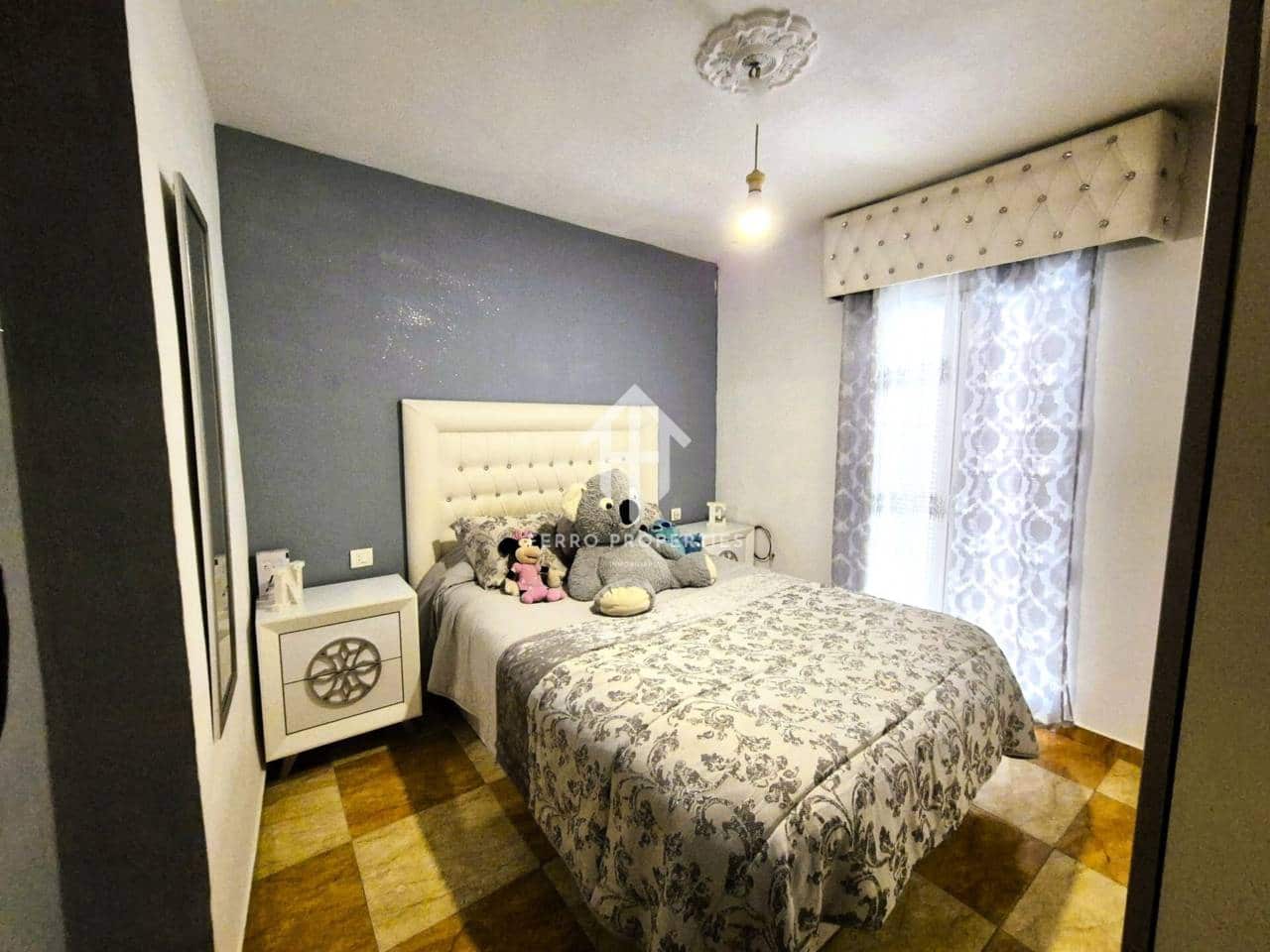 4 bedroom Townhouse for sale in Loja - € 90,000 (Ref: 9251663)