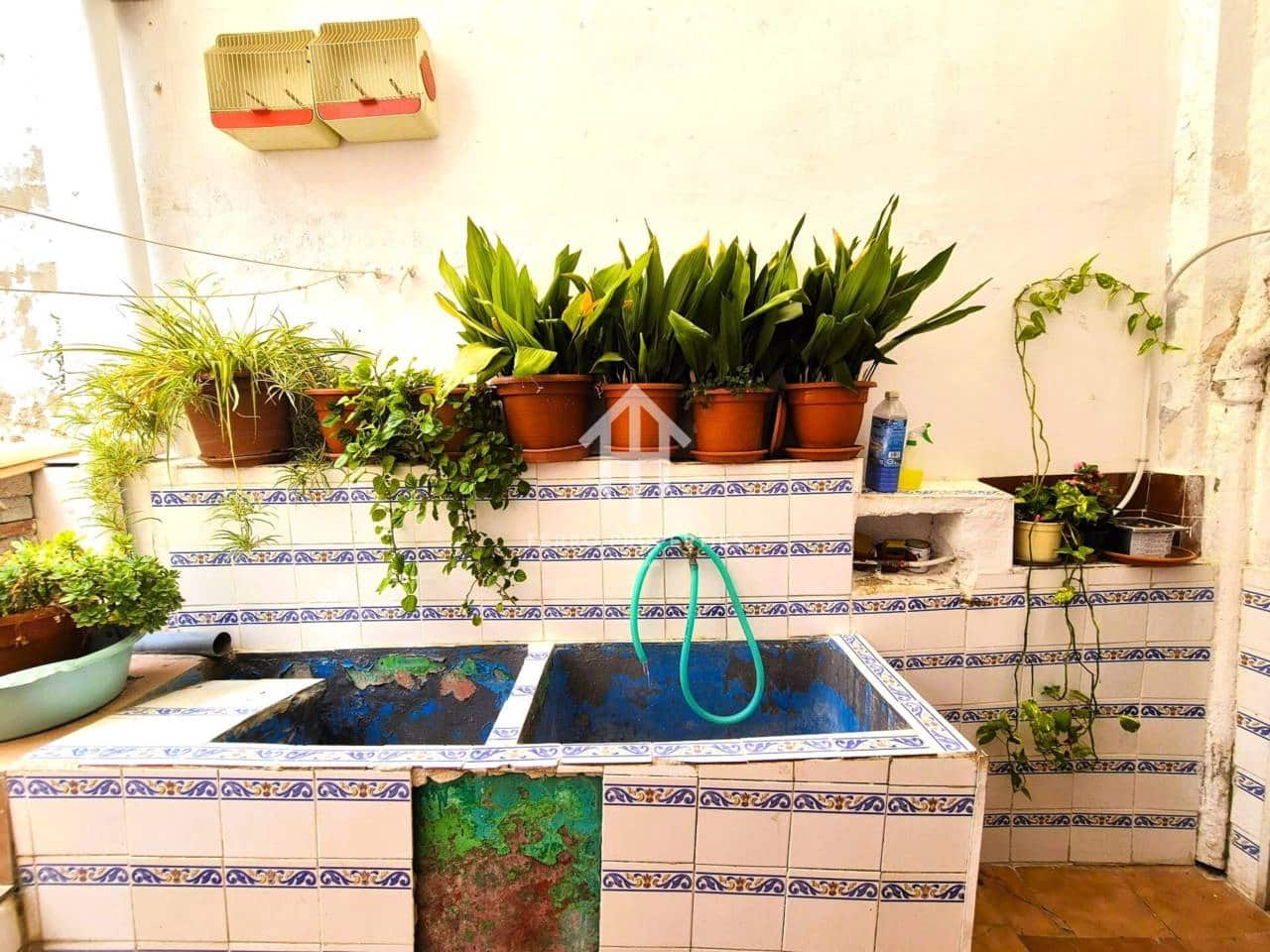 4 bedroom Townhouse for sale in Loja - € 90,000 (Ref: 9251663)