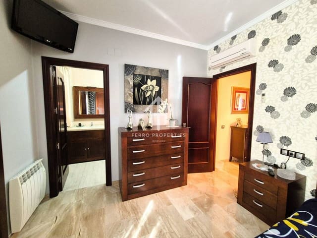 3 soverom Hus til salgs i Priego de Córdoba med garasje - € 180 000 (Ref: 9284904)