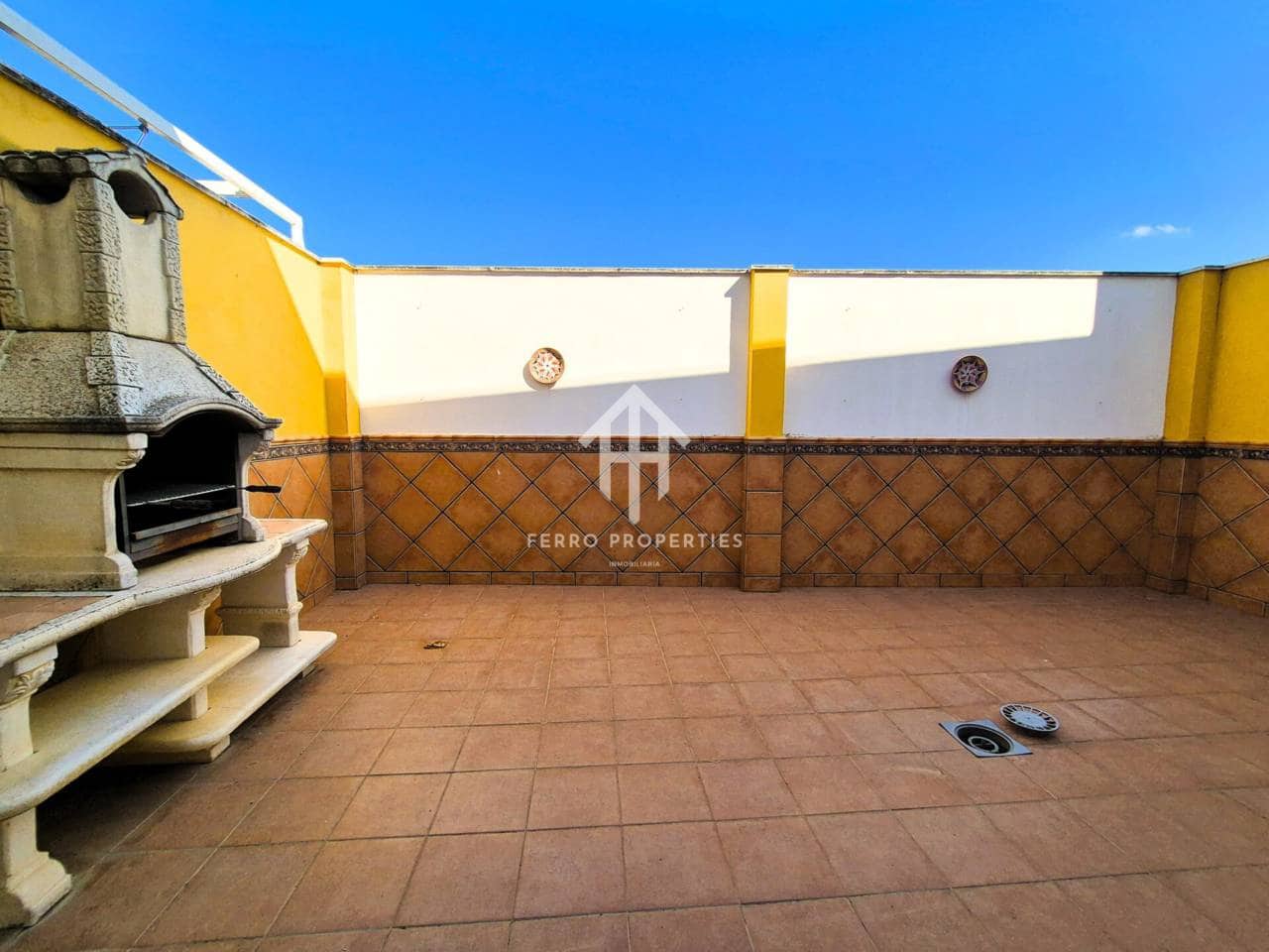 3 soverom Hus til salgs i Priego de Cordoba med garasje - € 180 000 (Ref: 9284904)